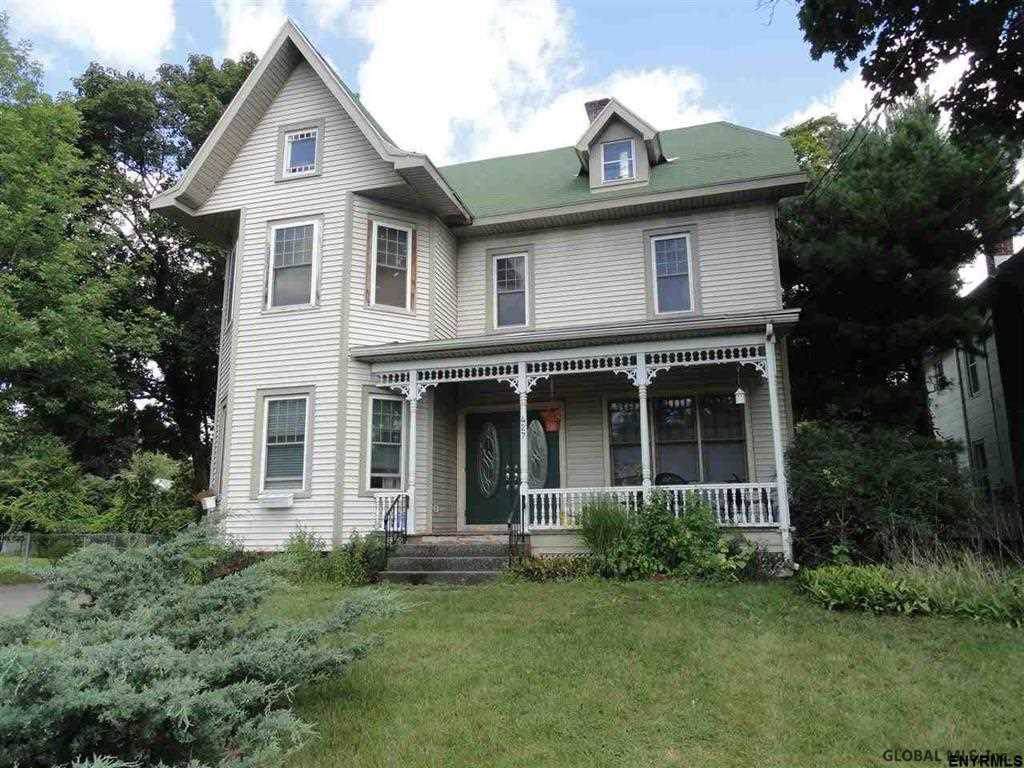 427 Kenwood Av - Photo 1