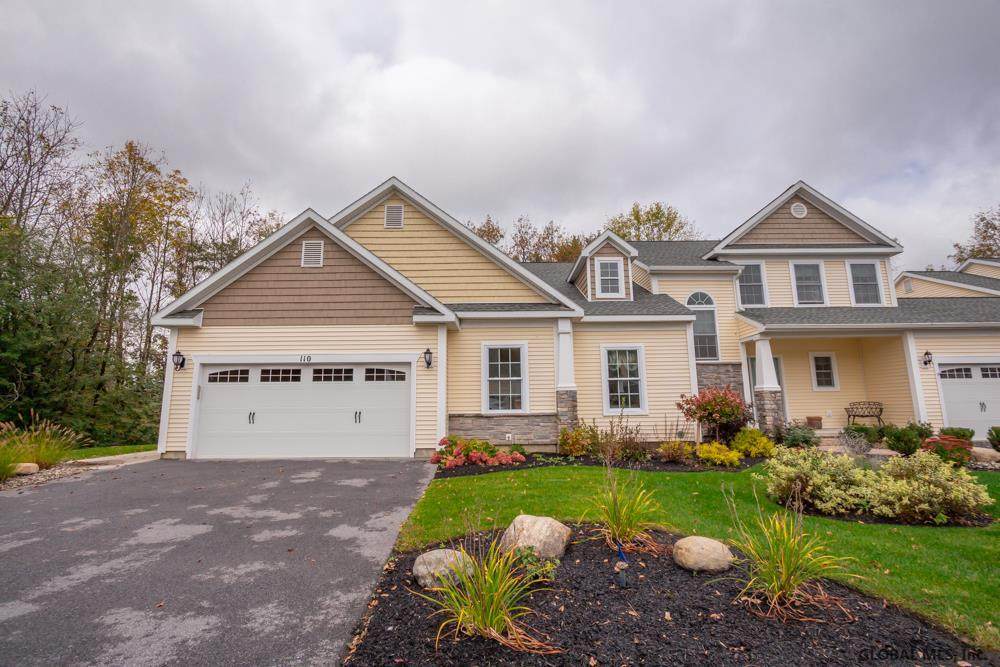 90 Lancaster Ct - Photo 1
