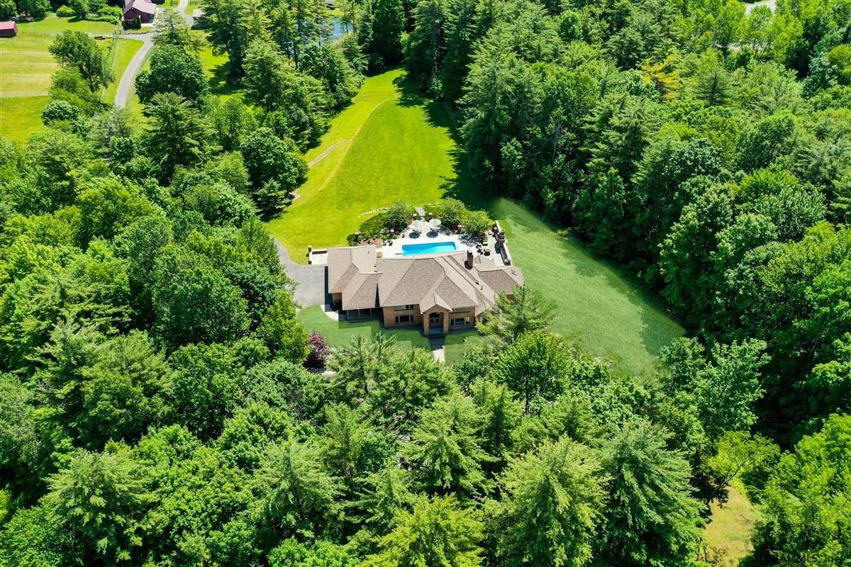 107 Country Club Rd - Photo 1