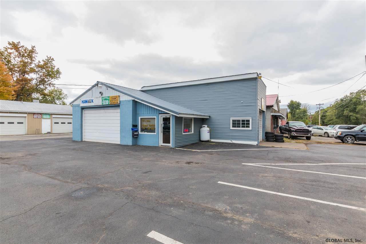 556 Notre Dame St - Photo 1