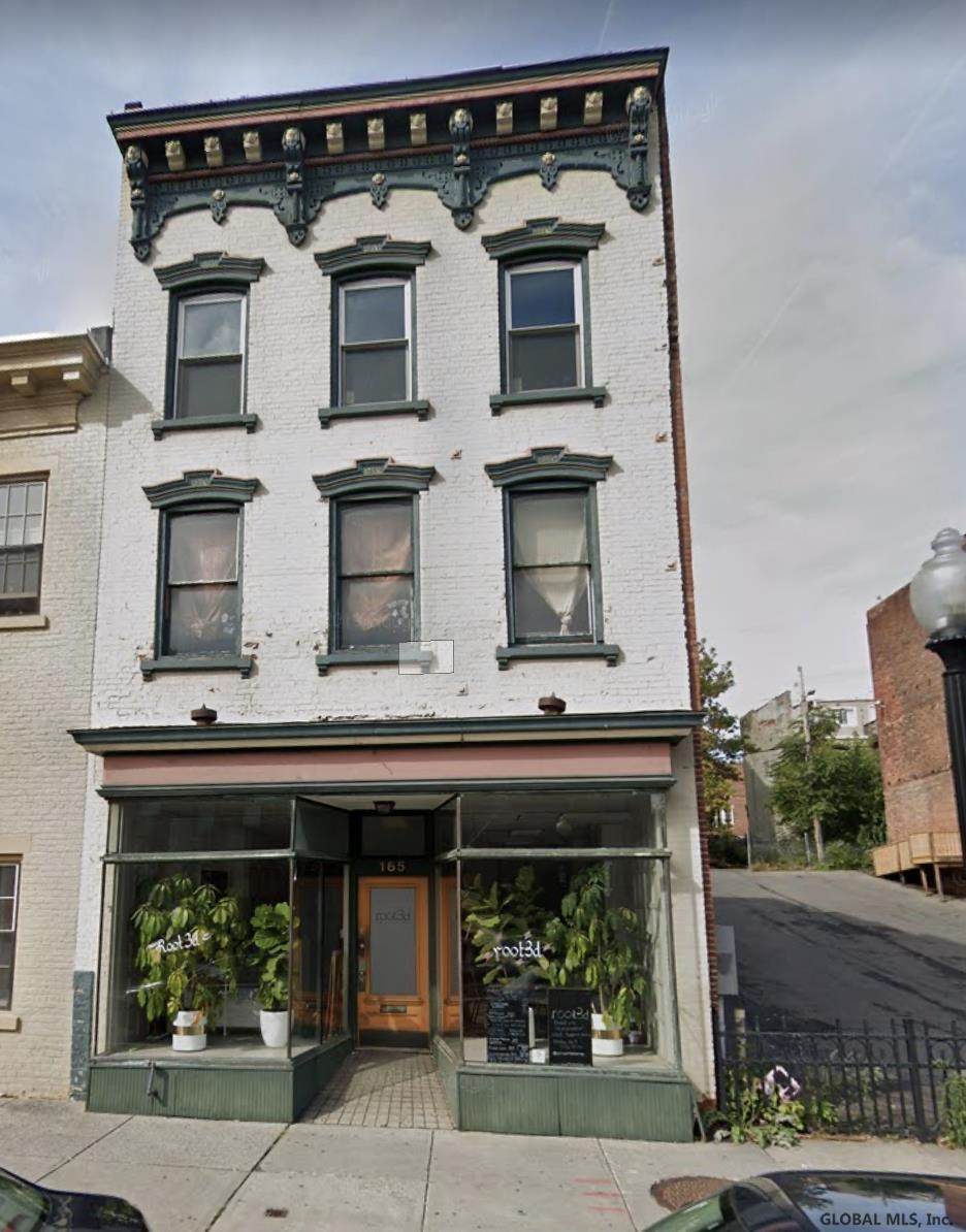 165 South Pearl St - Photo 1