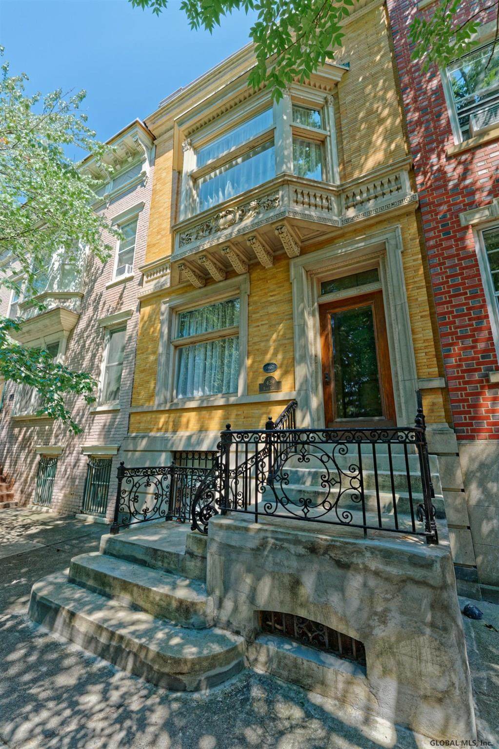 429 State St - Photo 1