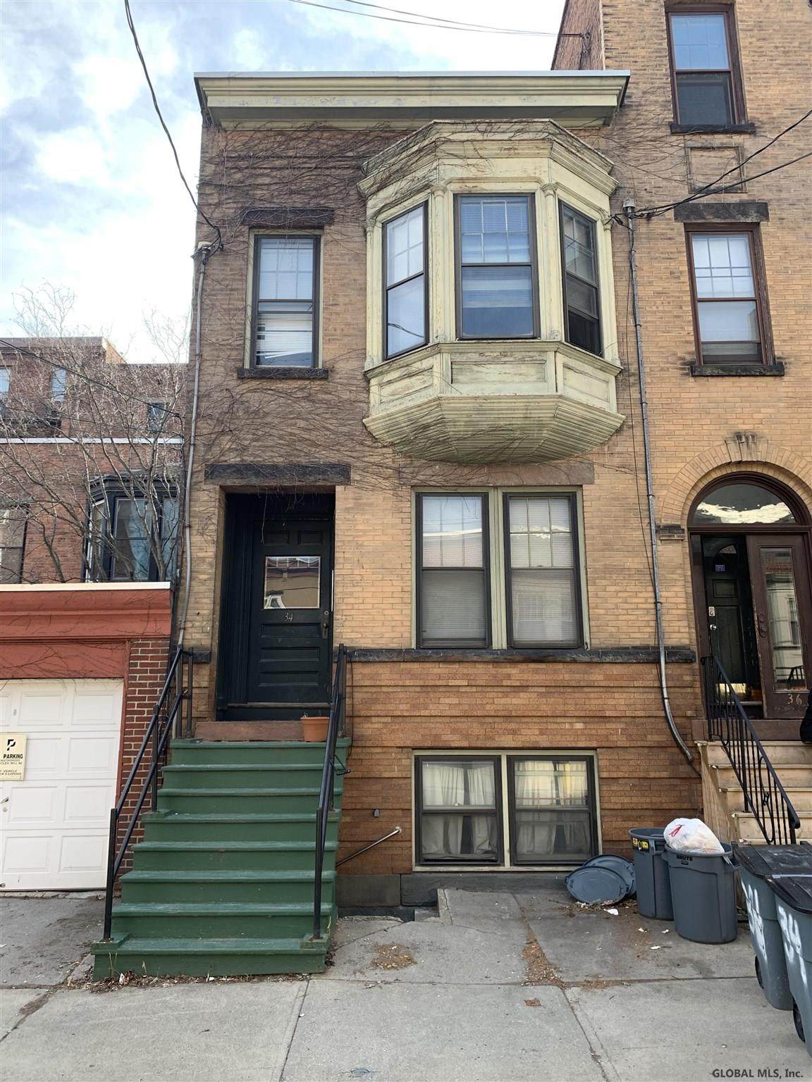 34 Spring St - Photo 1