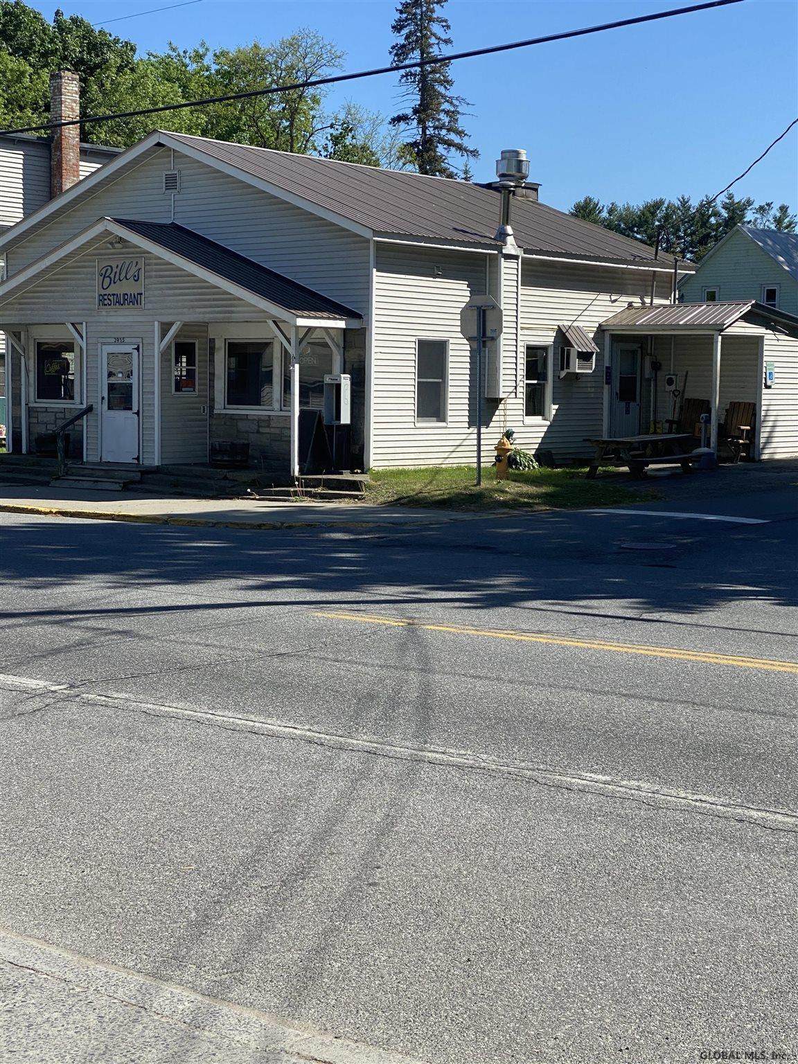 3915 Main St - Photo 1