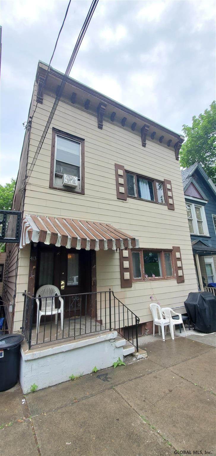 413 9TH ST - Photo 1