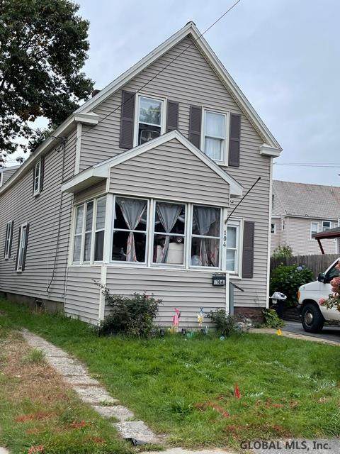 104 Henry St - Photo 1
