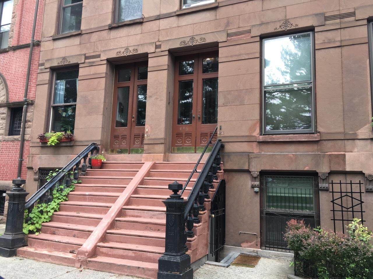 436 State Street - Photo 1