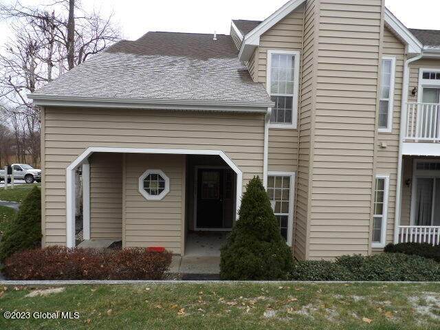1711 Hampton Place Boulevard - Photo 1