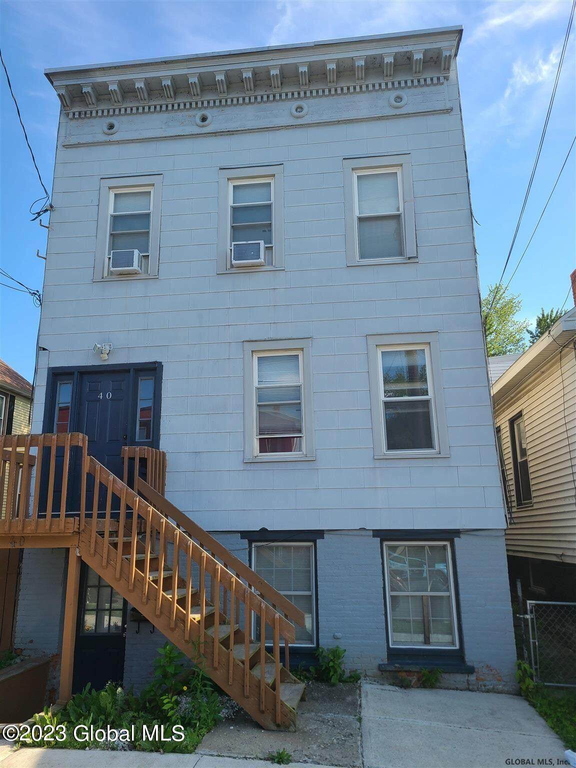 40 Pine Street - Photo 1