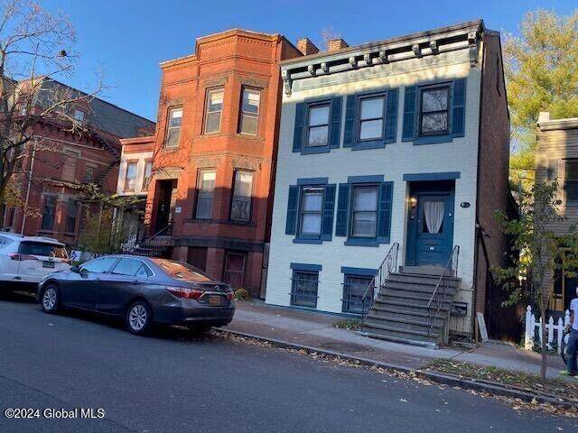 339 Madison Avenue - Photo 1