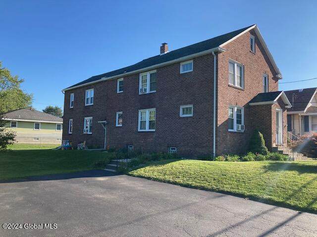 44 Fairfield Avenue - Photo 1
