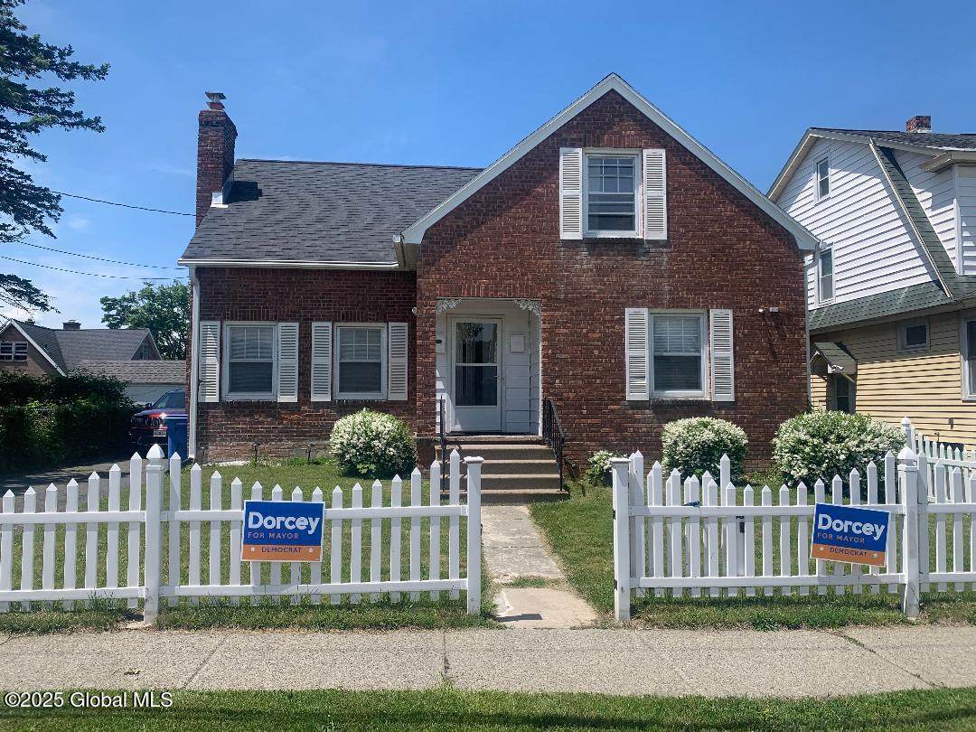 104 Thornton Street - Photo 1