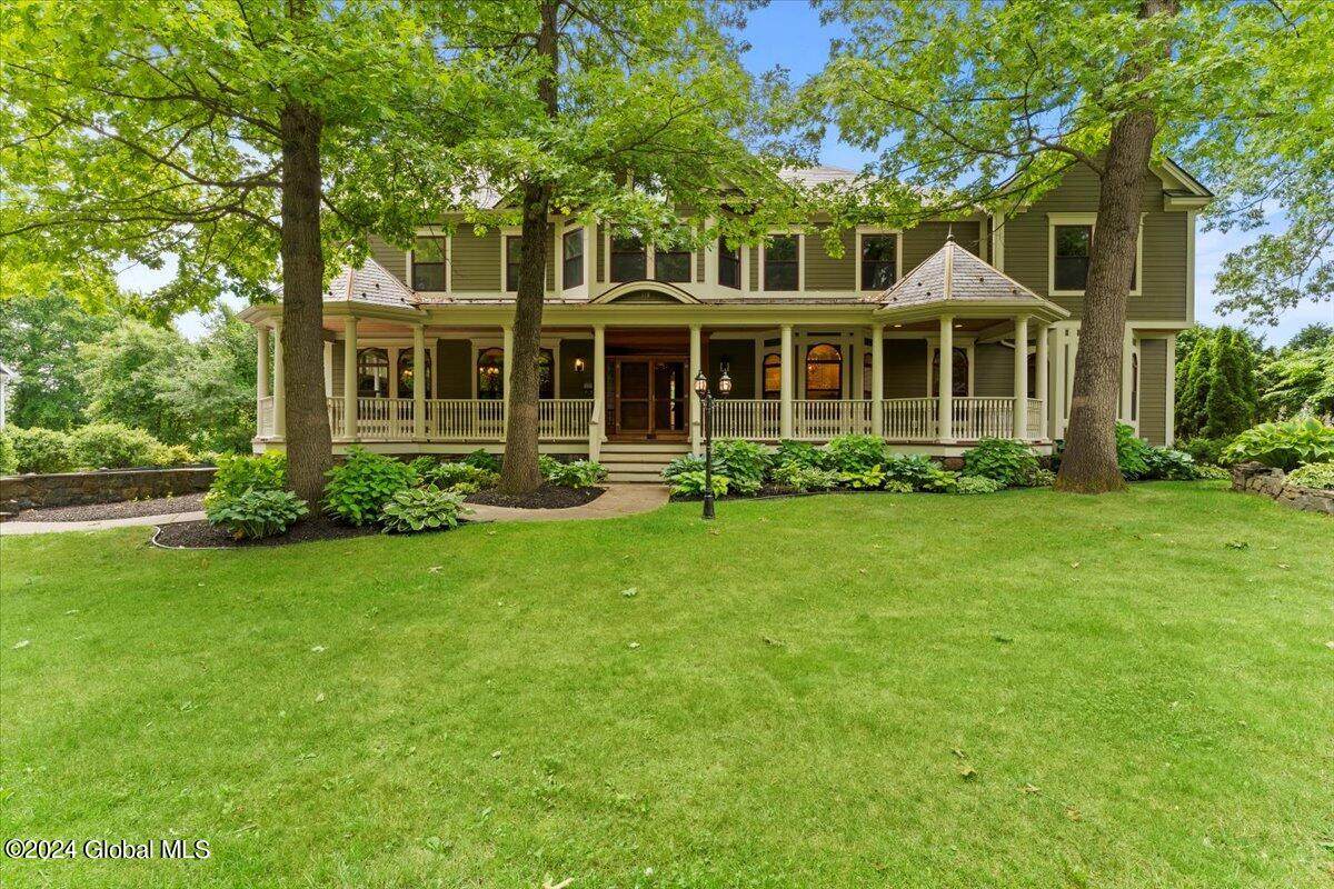 176 5th Avenue - Photo 1