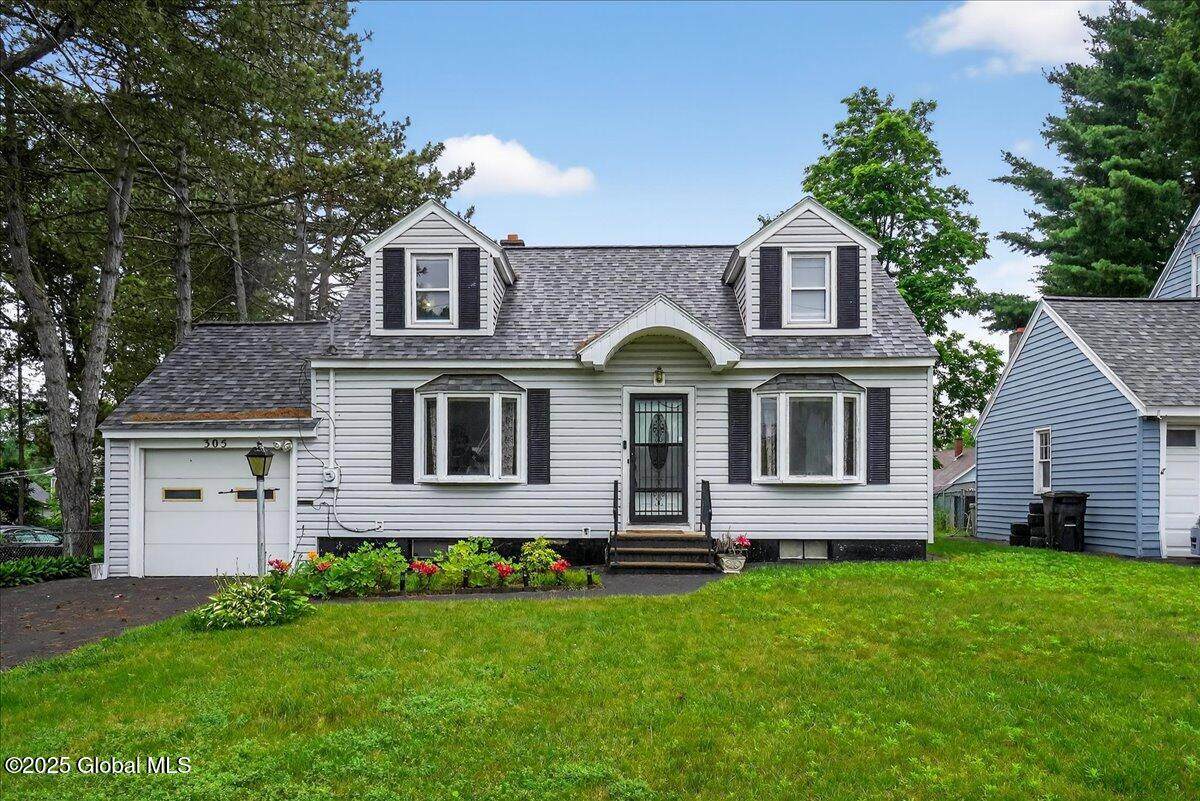 305 Elder Street - Photo 1