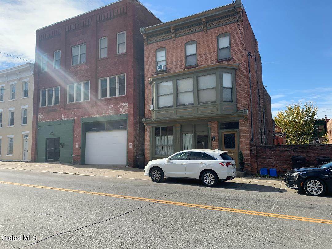 1425A 5th Avenue - Photo 1