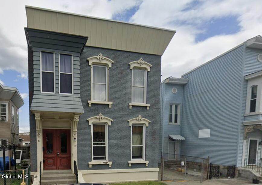 1624 3rd Avenue - Photo 1