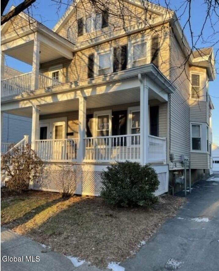 4 Woodrow Court - Photo 1