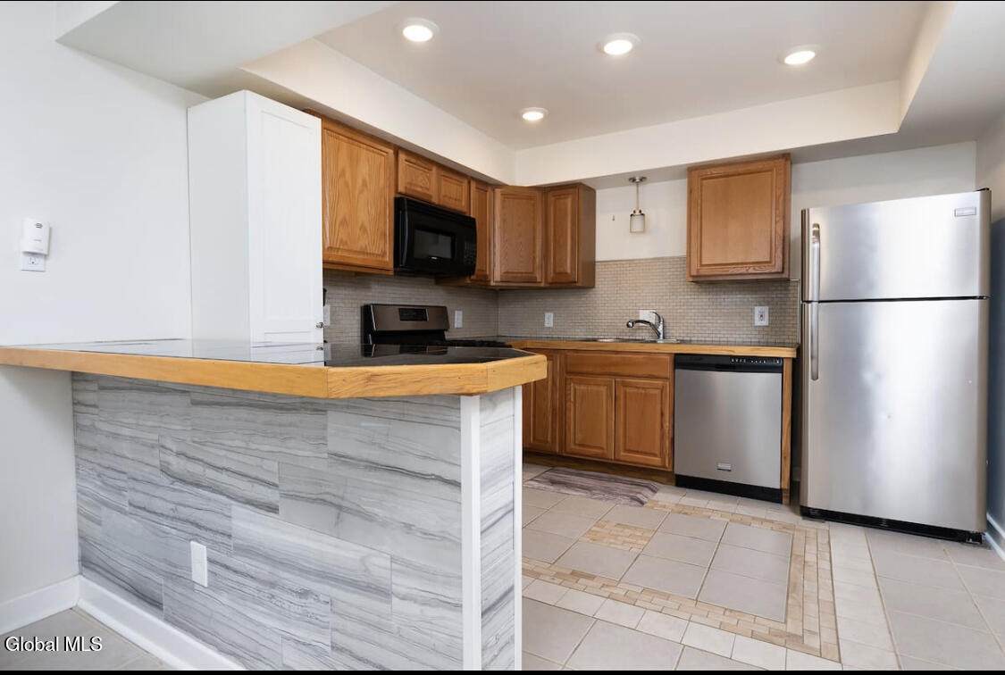 67 Columbia Street - Photo 1