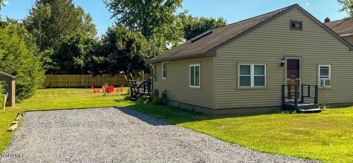 10 Newark Street - Photo 1