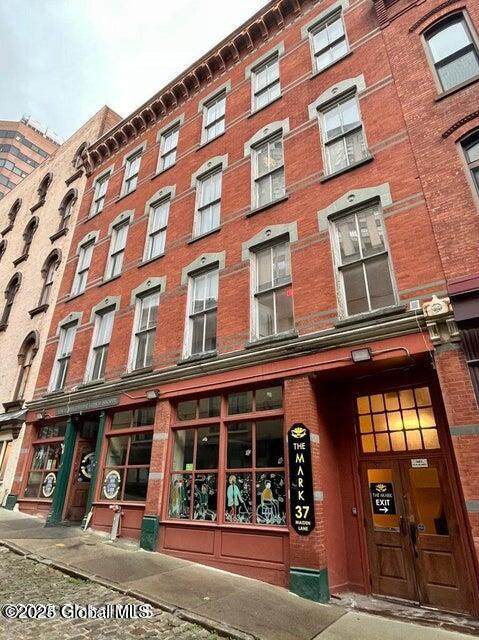 37 Maiden Lane - Photo 1