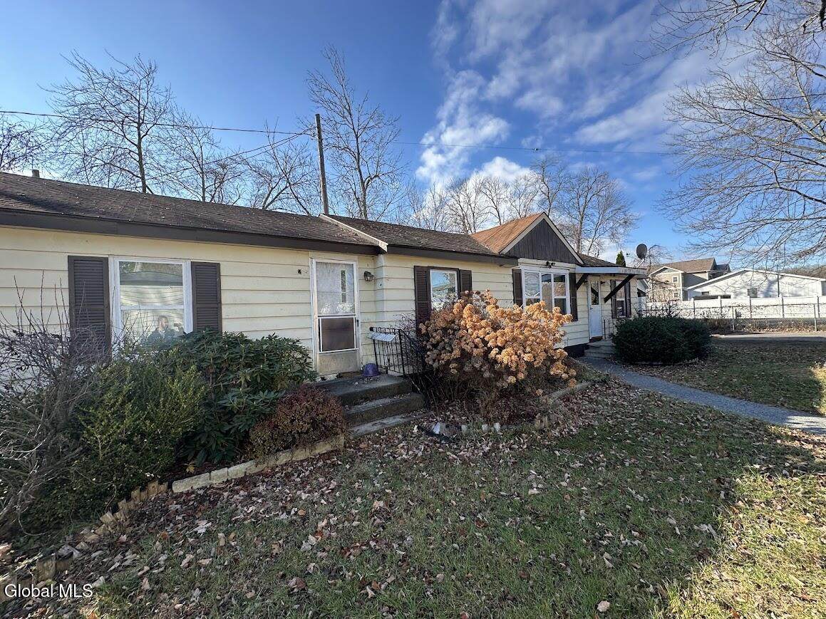 98 Point Breeze Road - Photo 1