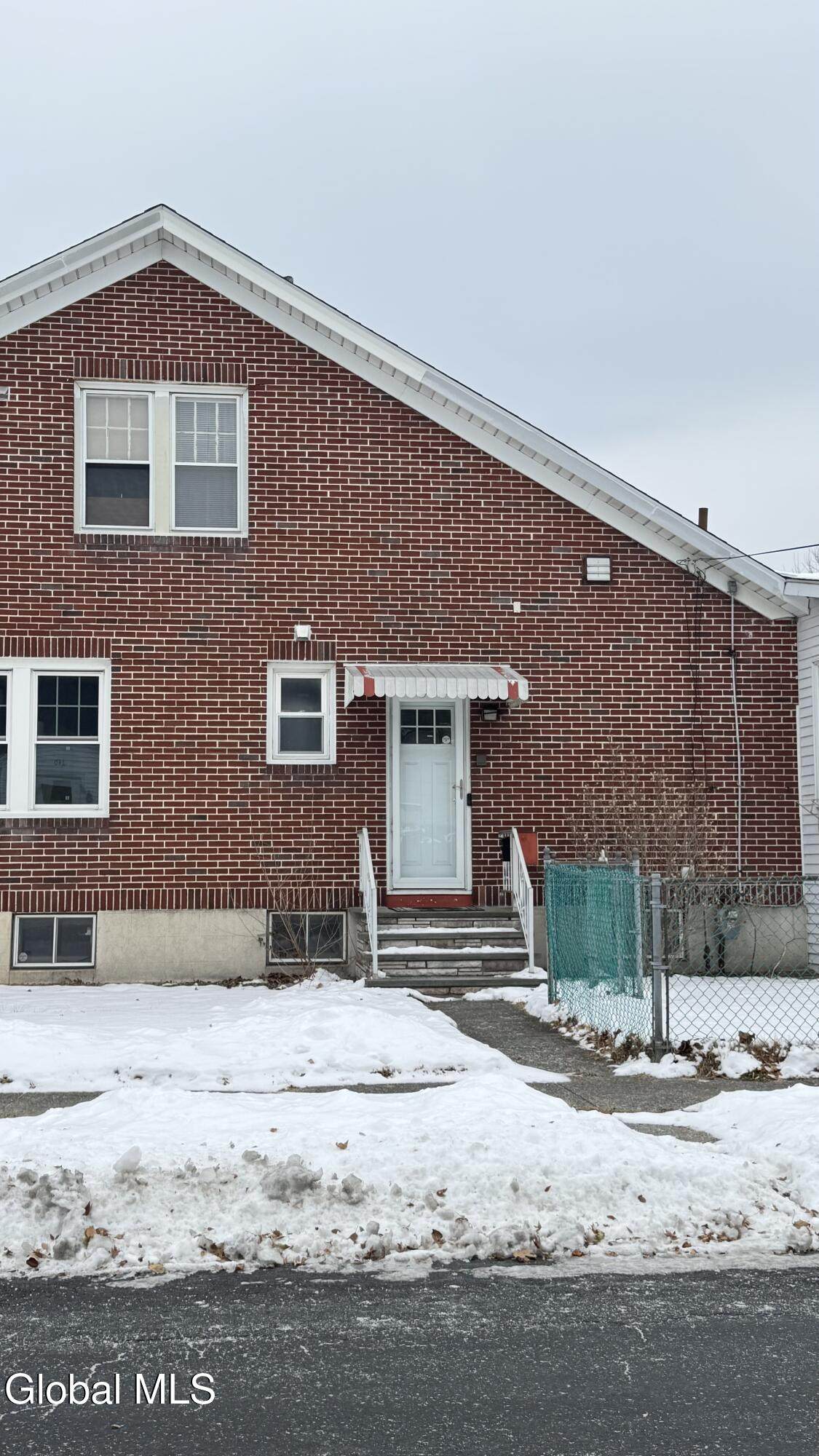 1058 Washington Avenue - Photo 1