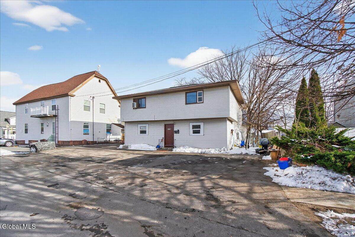 1886 Avenue B - Photo 1