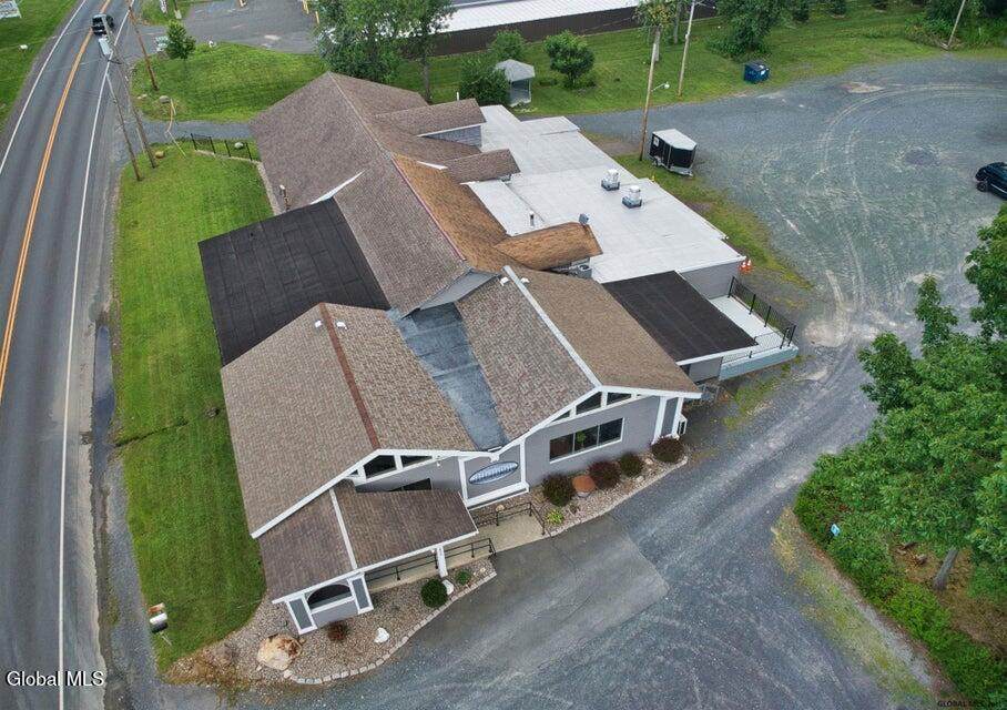 405 Hudson River Road - Photo 1