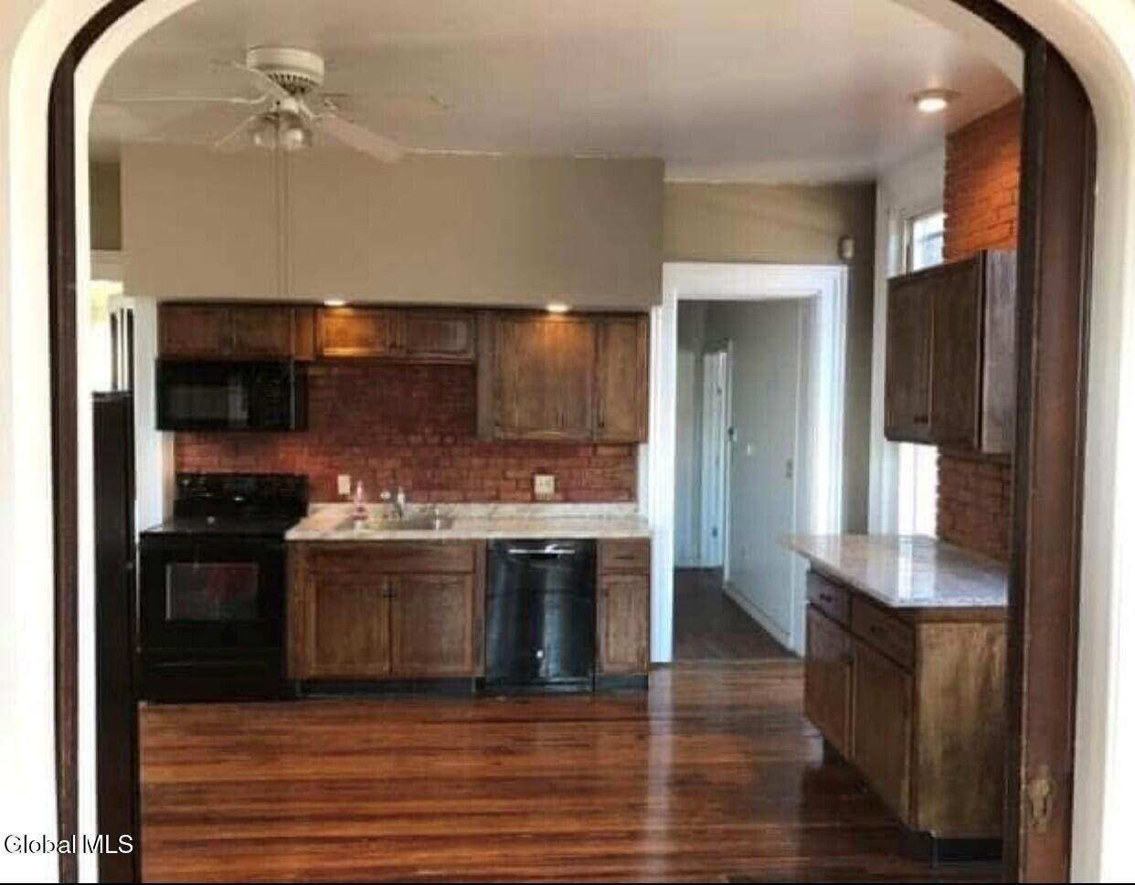 821 23rd Street - Photo 1