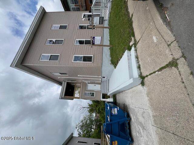 38 Glen Avenue - Photo 1