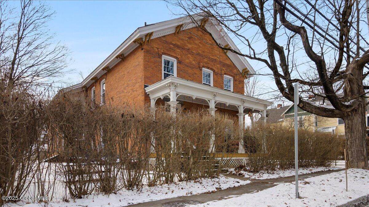 154 Washington Street - Photo 1