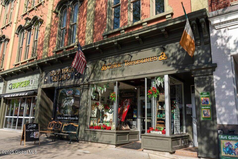 456 Broadway - Photo 1