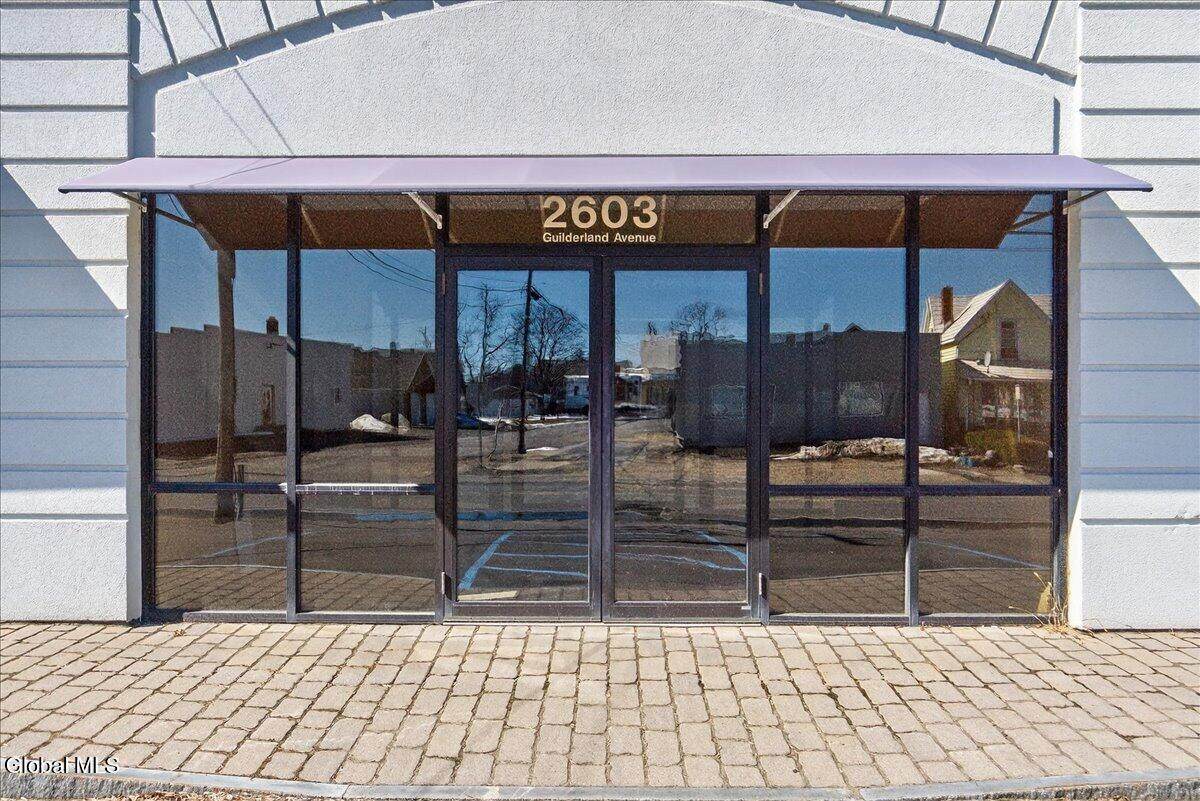 2603 Guilderland Avenue - Photo 1