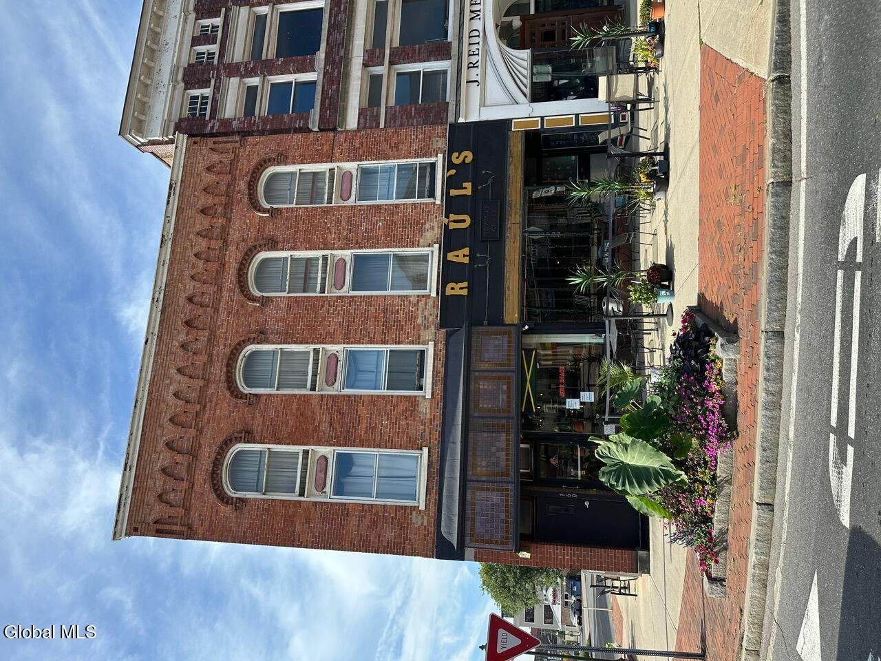 162 Glen Street - Photo 1
