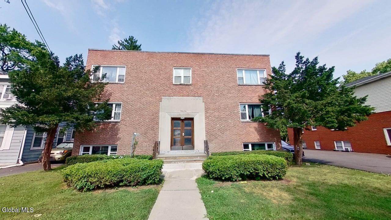 31 Parkwood Street - Photo 1