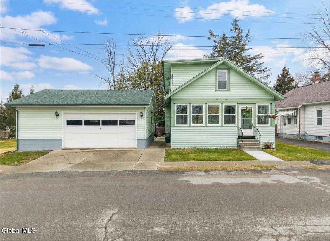 102 Washington Street - Photo 1