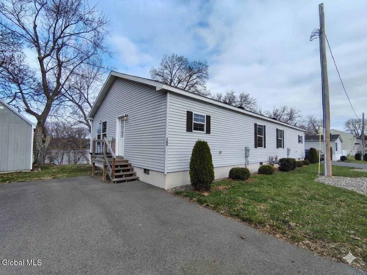 589 1st Avenue - Photo 1