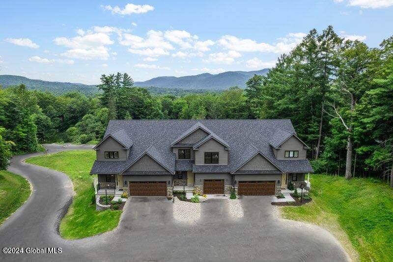 9 Hill Crest Lane - Photo 1