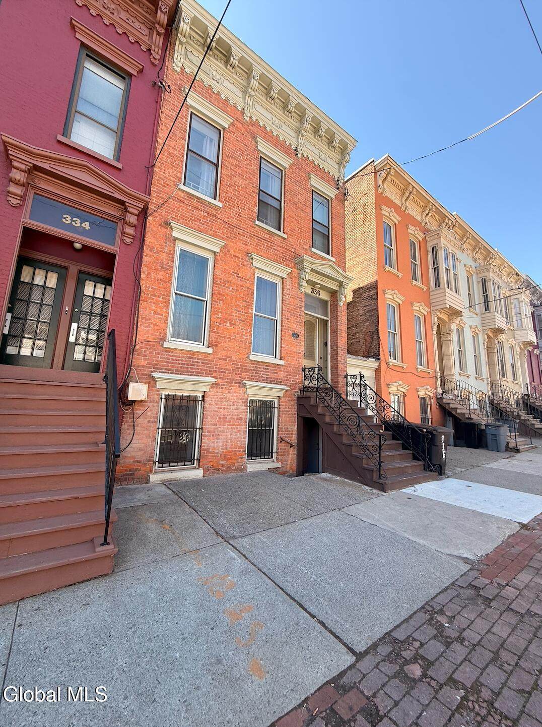 336 Clinton Avenue - Photo 1
