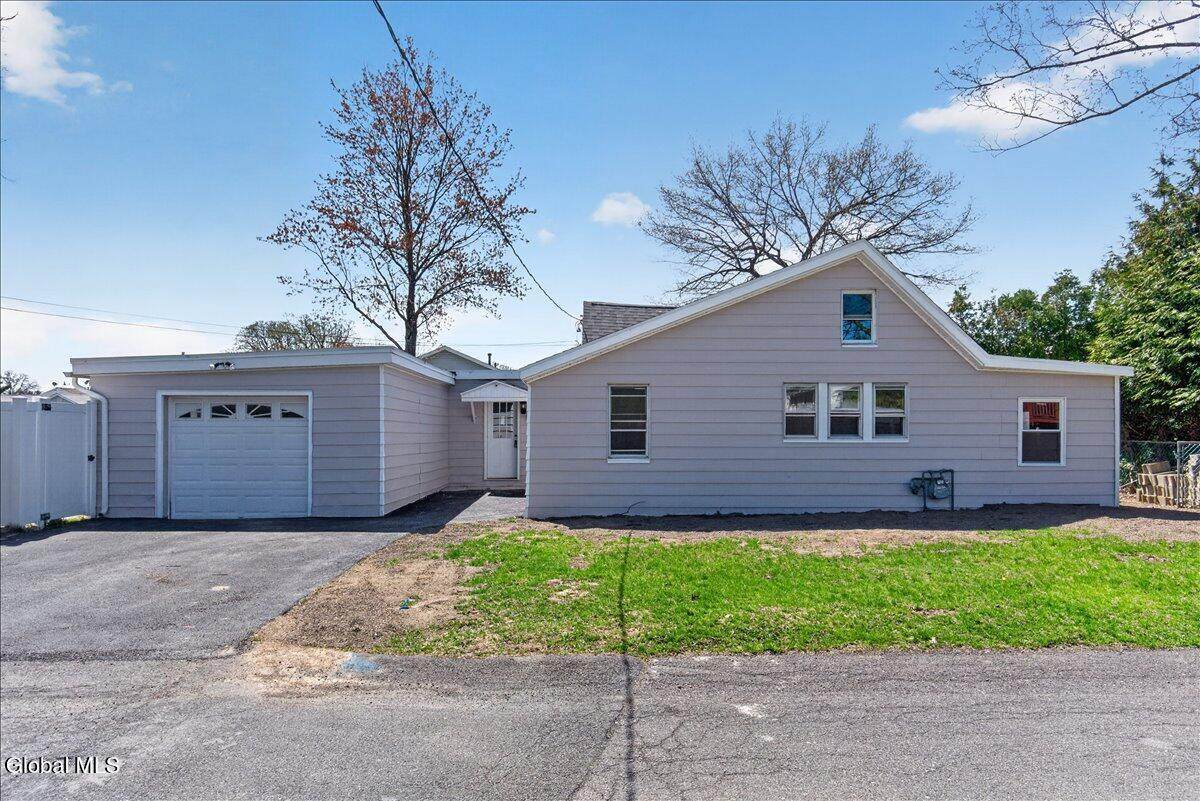 5 Marquette Avenue - Photo 1