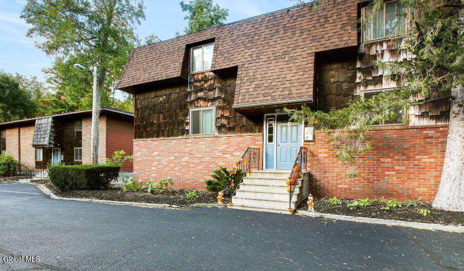 5 Okara Drive - Photo 1