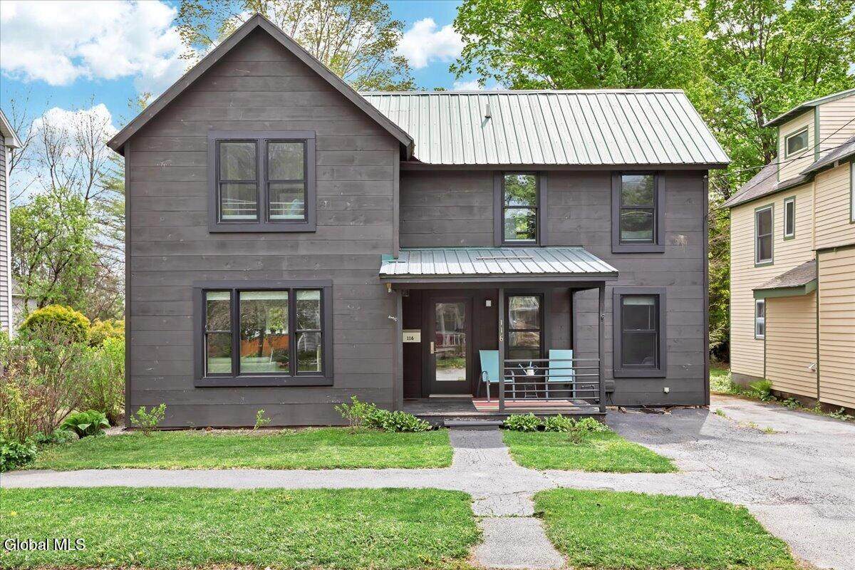 116 Catherine Street - Photo 1