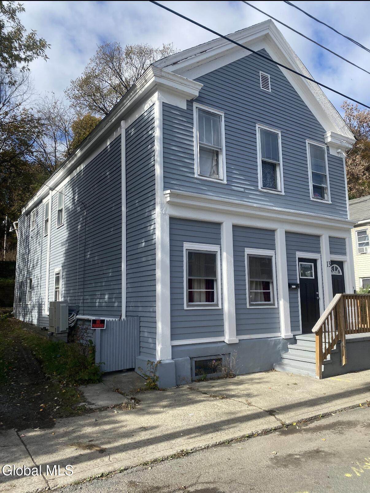 13 Sargent Street - Photo 1