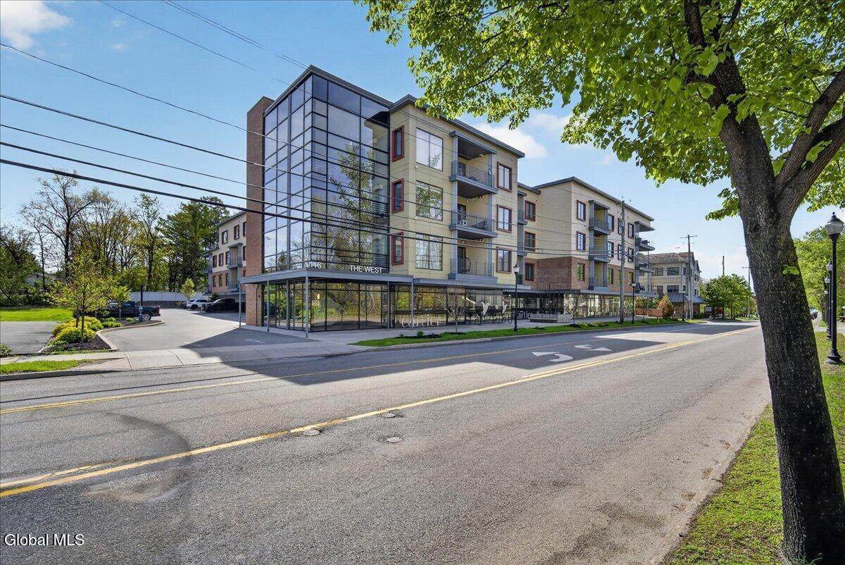 116 West Avenue - Photo 1