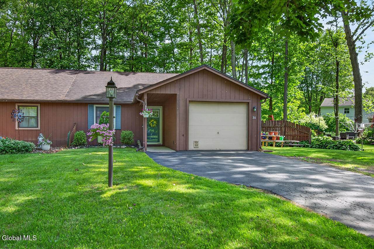 31 Glenbrook Drive - Photo 1