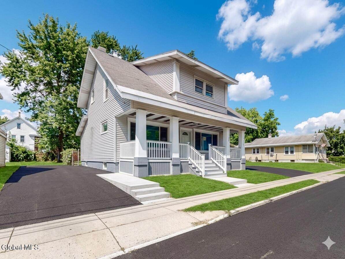 1747 Oneida Street - Photo 1