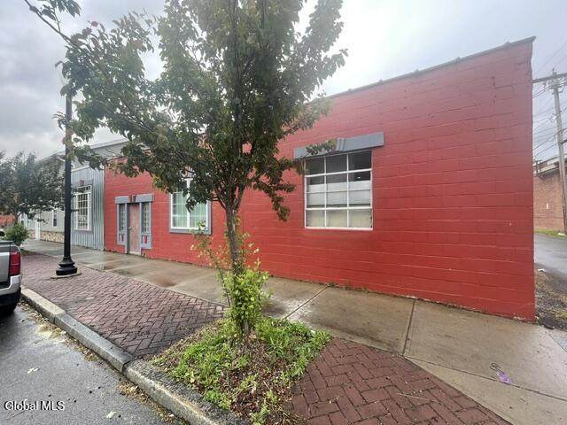 18 112th Street - Photo 1