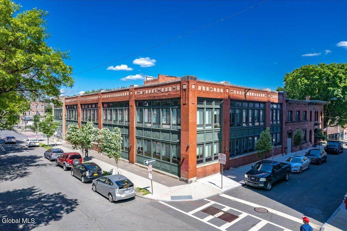 260 Washington Avenue - Photo 1