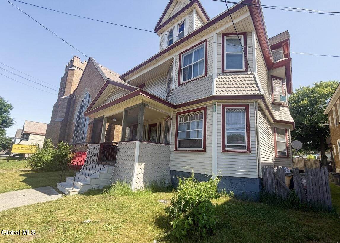 1405 State Street - Photo 1