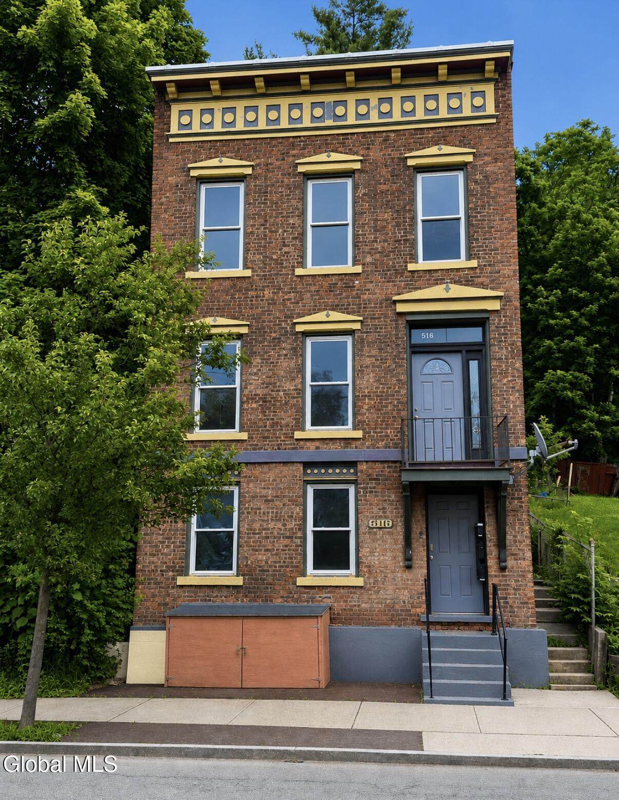 516 4th Street - Photo 1